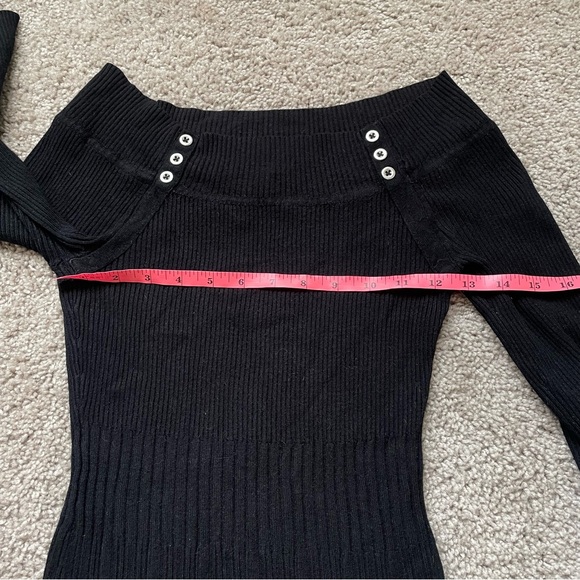 White House Black Market Black top XS - Picture 3 of 5